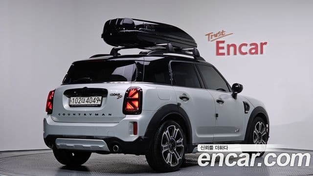 MINI Cooper SD Countryman 2
