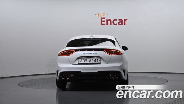 Kia Stinger 3