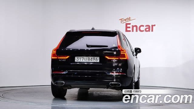 Volvo XC60 2nd Gen 4