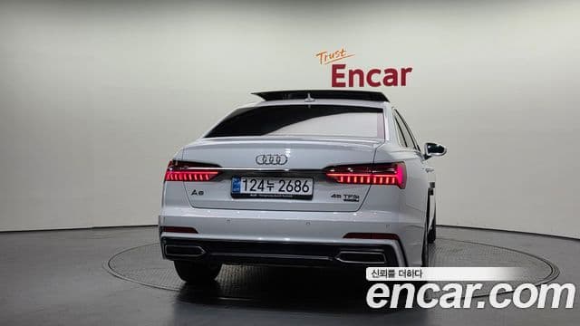 Audi A6 (C8) 3