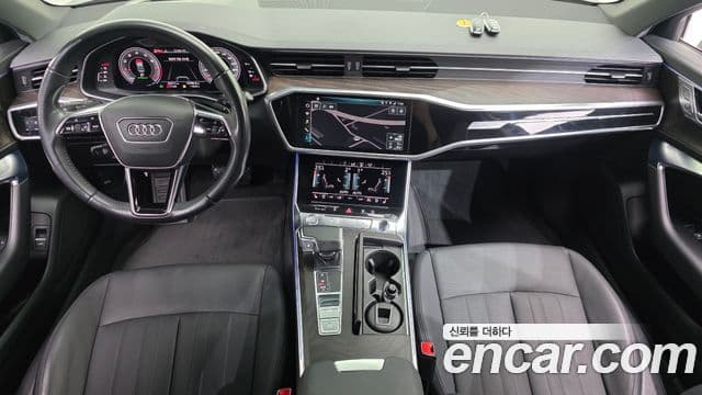 Audi A6 (C8) 4