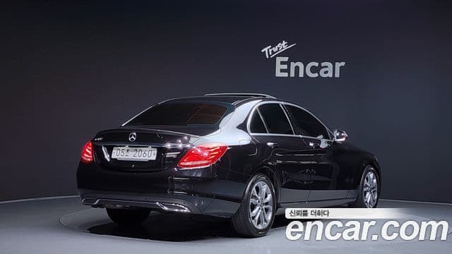 Mercedes-Benz C-Class W205 2