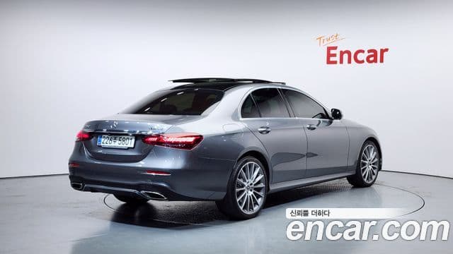 Mercedes-Benz E-Class W213 2