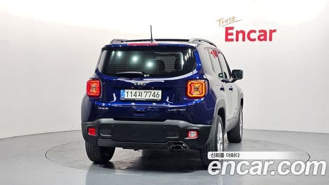 Jeep Renegade 4