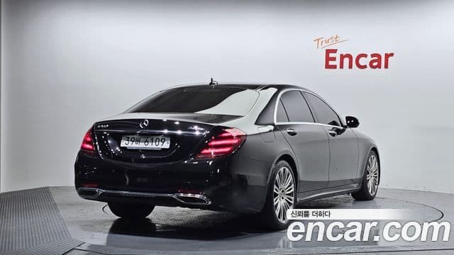Mercedes-Benz S-Class W222 2