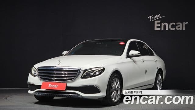 Mercedes-Benz E-Class W213 1