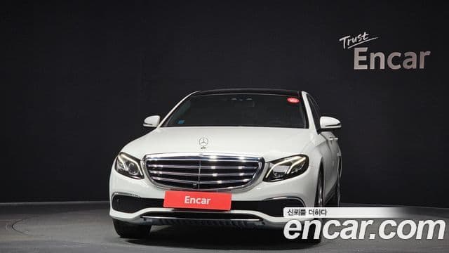Mercedes-Benz E-Class W213 3