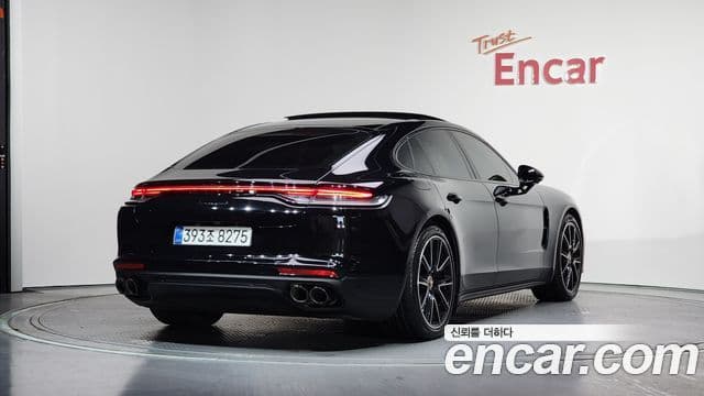 Porsche Panamera (971) 2