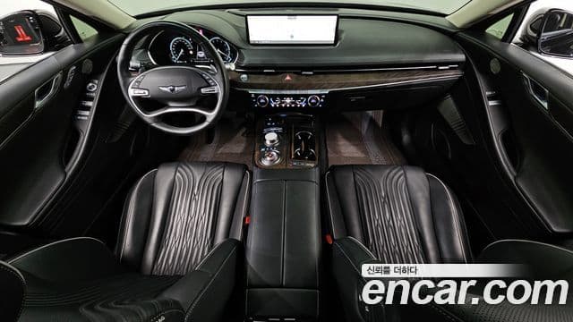 Genesis G80 (RG3) 4