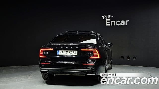 Volvo S60 3rd Gen 4
