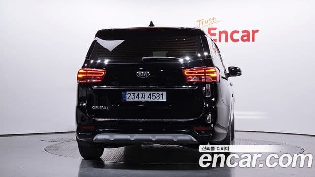Kia The New Carnival 4