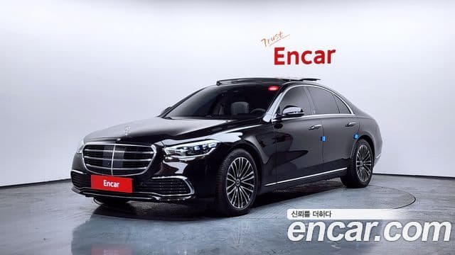 Mercedes-Benz S-Class W223 1