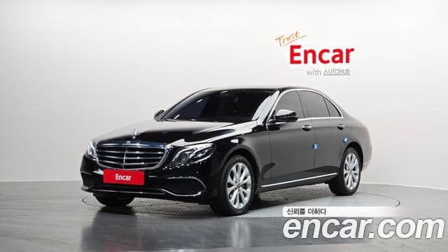 Mercedes-Benz E-Class W213 1