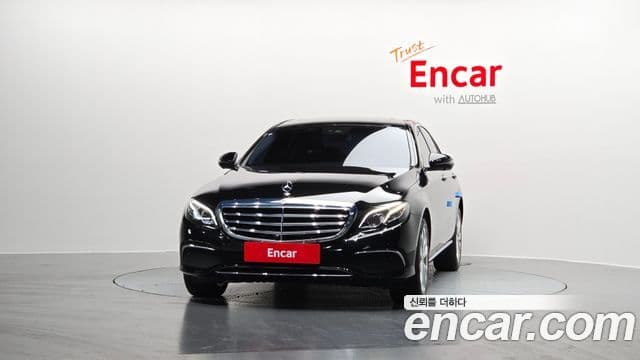 Mercedes-Benz E-Class W213 3