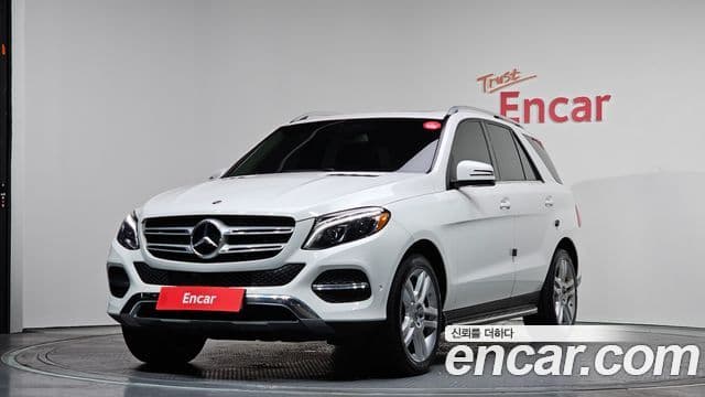 Mercedes-Benz GLE-Class W166