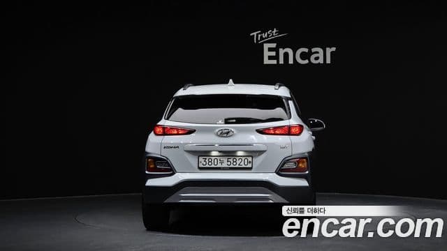 Hyundai Kona 4