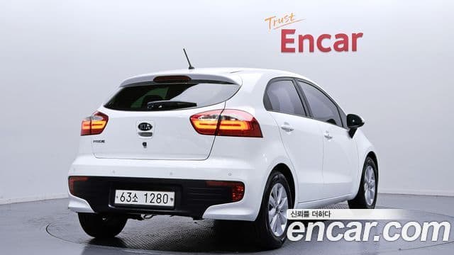 Kia The New Pride 2