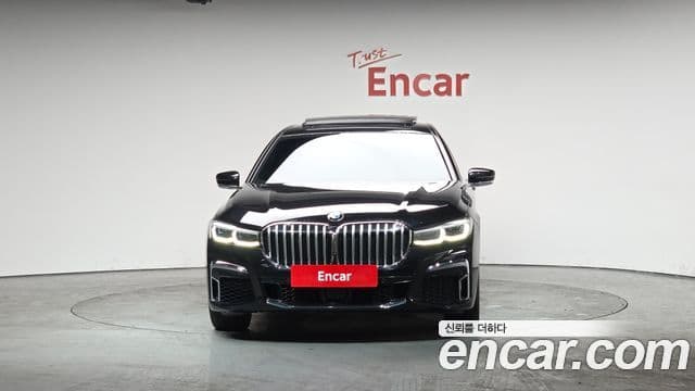 BMW 7 Series (G11) 2