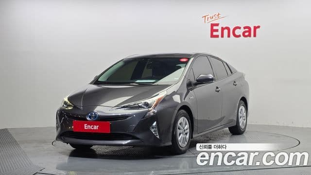 Toyota Prius 4th Gen 1