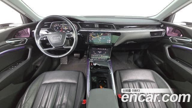 Audi e-트론 4