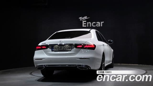 Mercedes-Benz E-Class W213 3