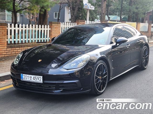 Porsche Panamera (971) 1