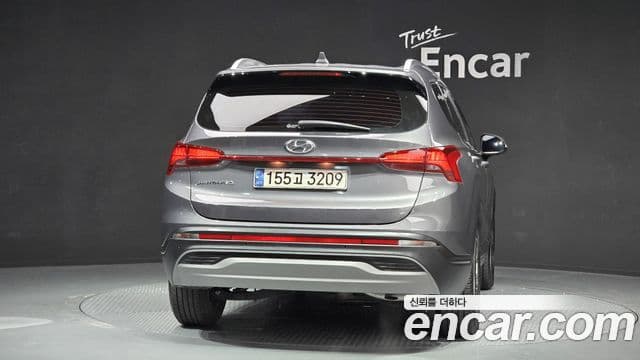 Hyundai The New Santa Fe 4