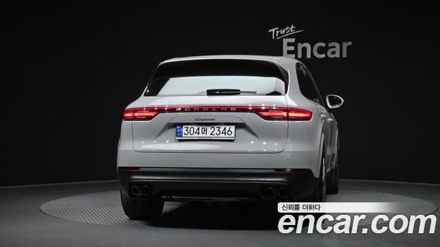 Porsche Cayenne (PO536) 4