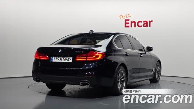 BMW 5 Series (G30) 2
