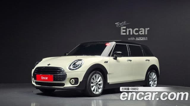 MINI Cooper D Clubman 1