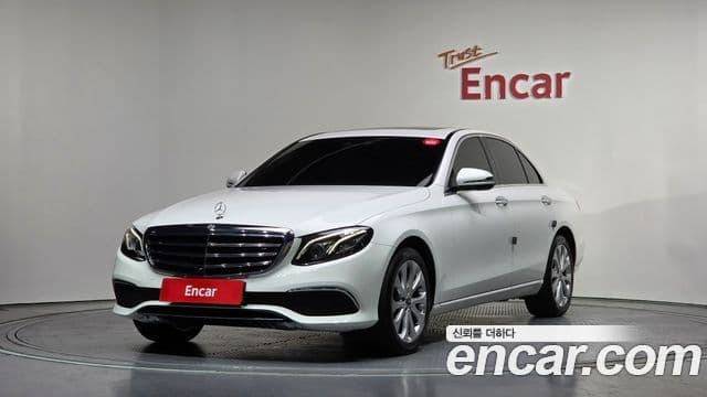 Mercedes-Benz E-Class W213 1