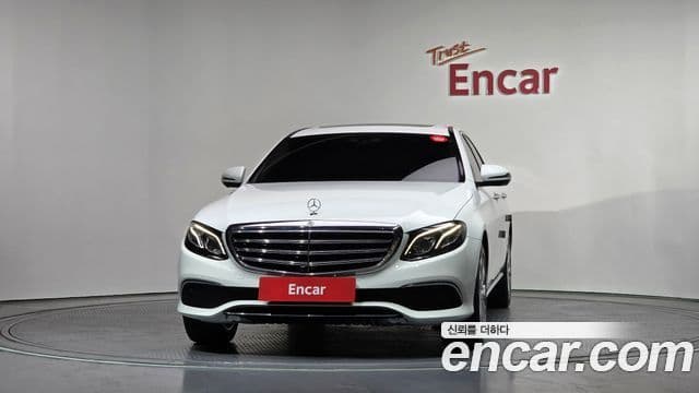 Mercedes-Benz E-Class W213 3