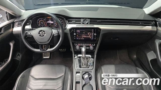 Volkswagen Arteon 4