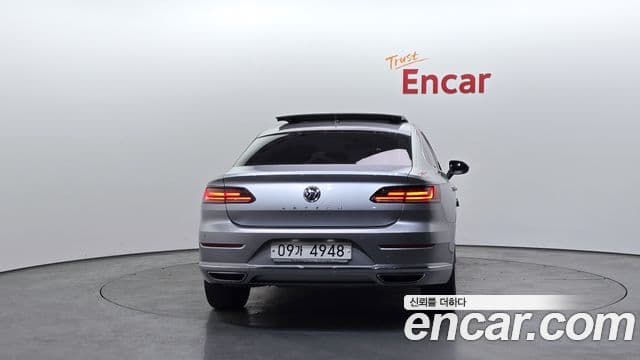 Volkswagen Arteon 4