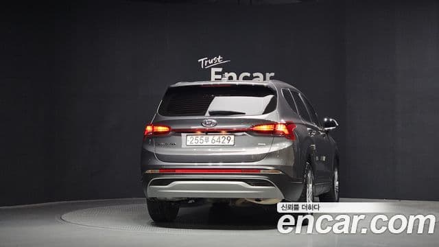 Hyundai The New Santa Fe 4