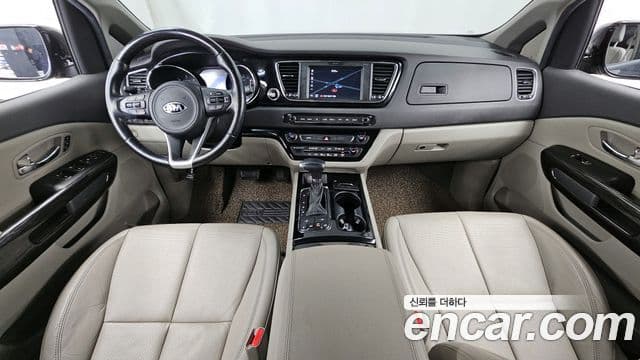 Kia All New Carnival 4