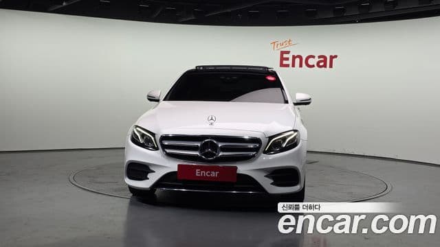 Mercedes-Benz E-Class W213 3