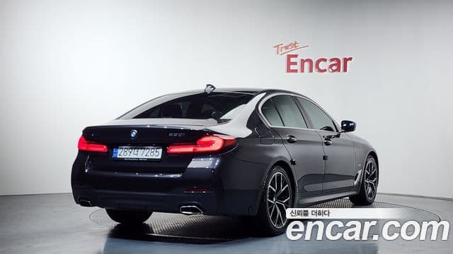 BMW 5 Series (G30) 2