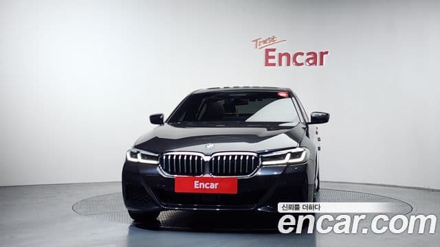 BMW 5 Series (G30) 3