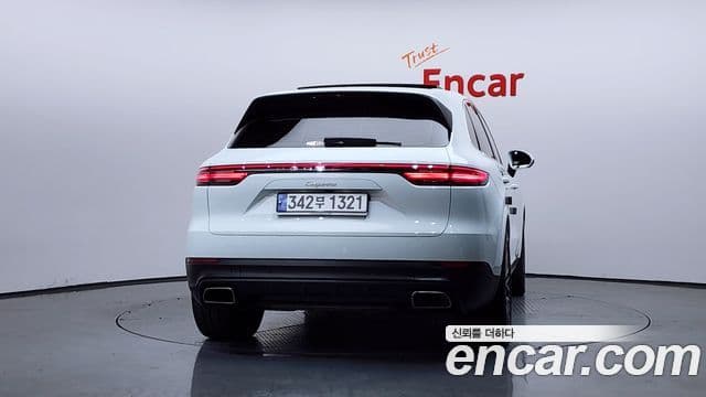 Porsche Cayenne (PO536) 4