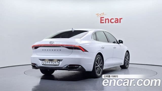 Hyundai The New Grandeur IG 2