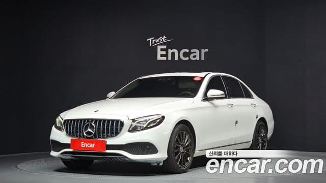 Mercedes-Benz E-Class W213 1