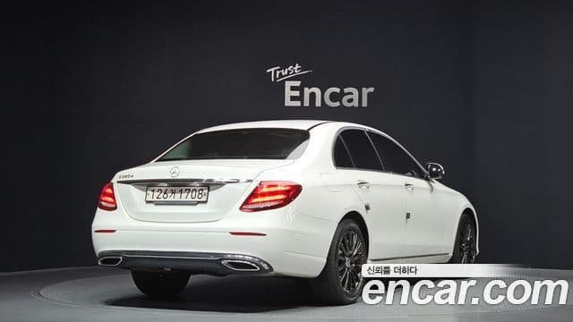 Mercedes-Benz E-Class W213 2