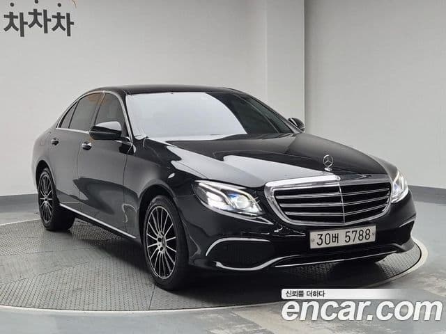 Mercedes-Benz E-Class W213 3
