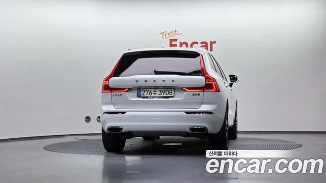Volvo XC60 2nd Gen 4