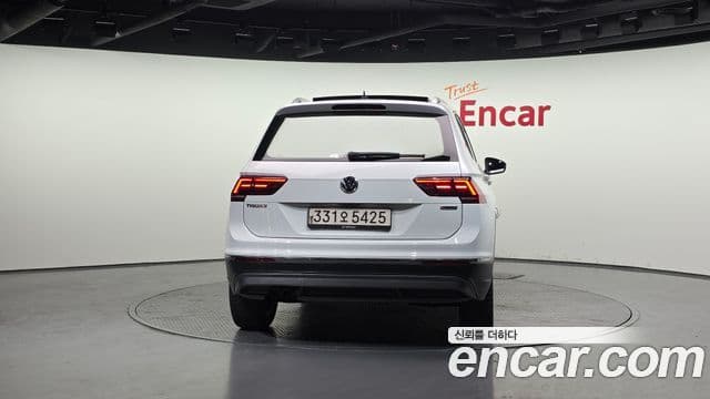 Volkswagen Tiguan 2nd Gen 4