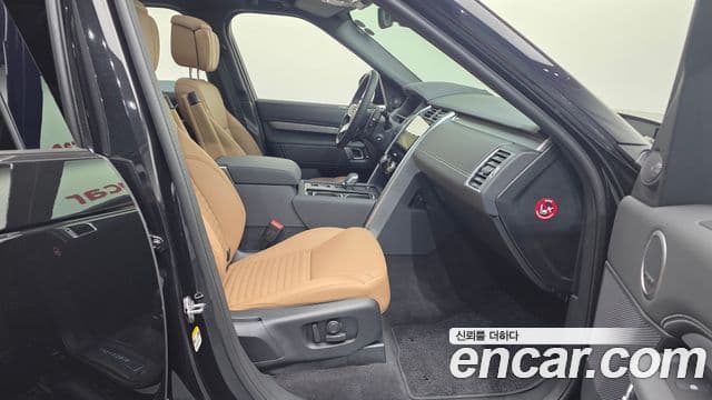 Land Rover Discovery 5 3