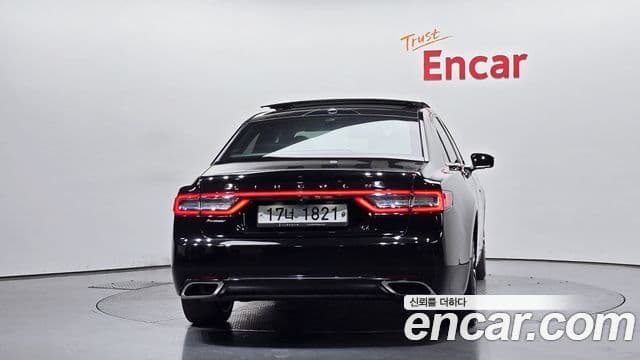 Lincoln Continental 10th Gen 4