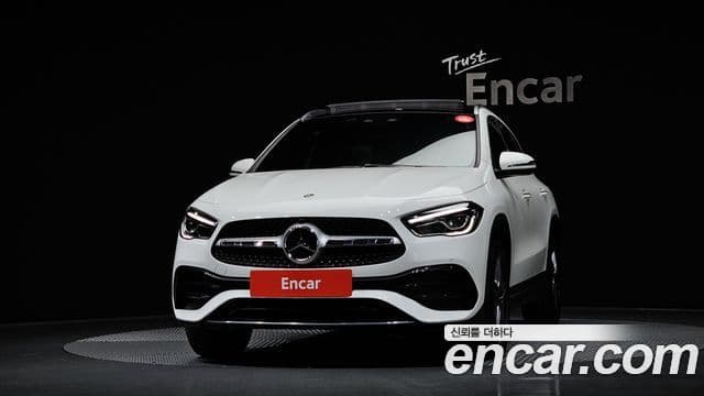 Mercedes-Benz GLA-Class H247 3