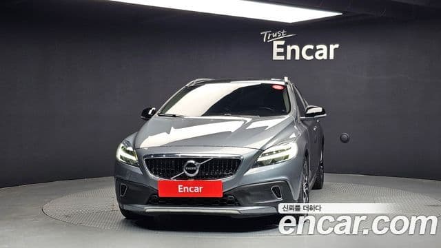 Volvo V40 Cross Country 3